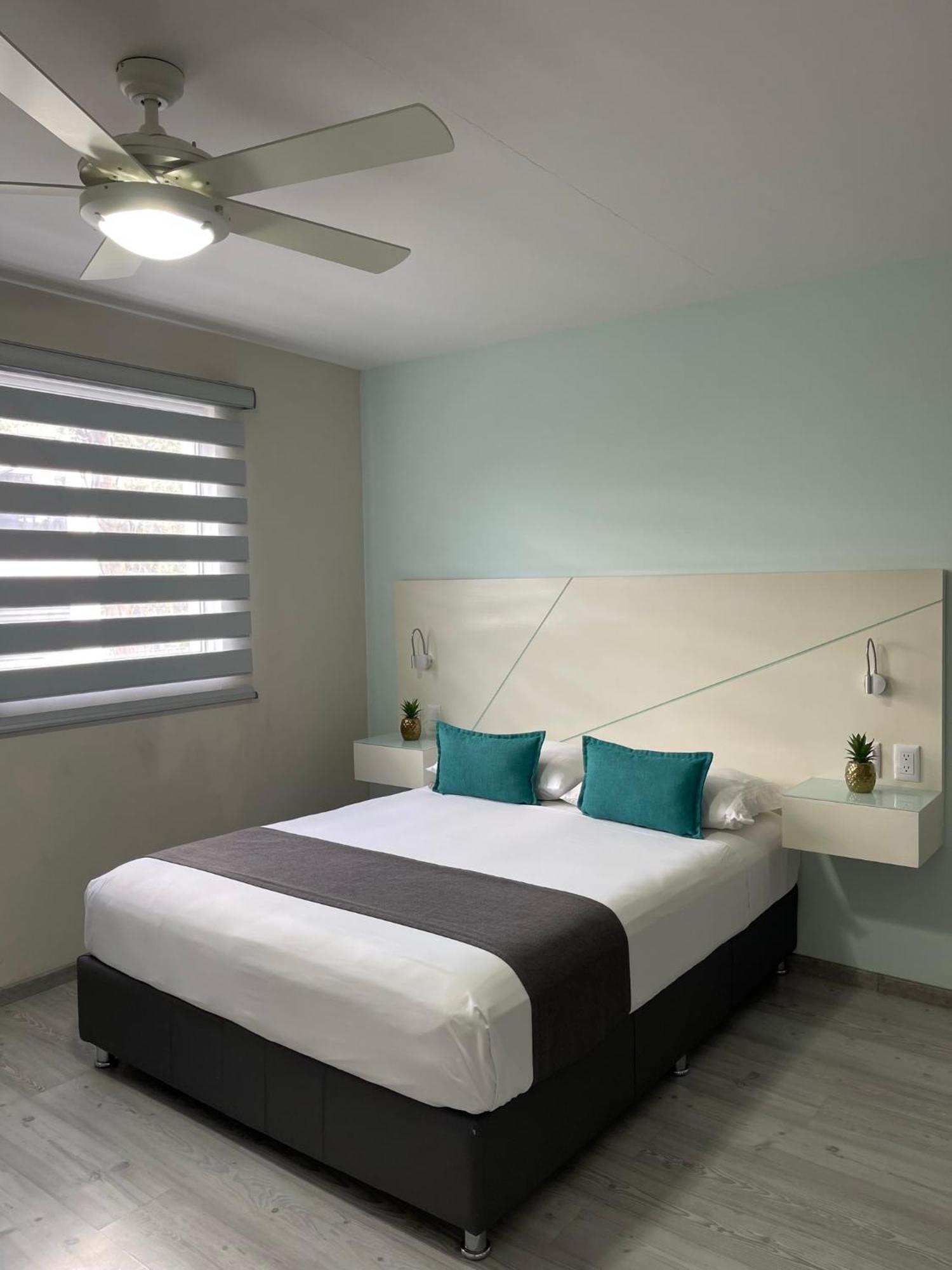 Constanza Lofts Executives En Zapopan Jalisco Aparthotel Ngoại thất bức ảnh