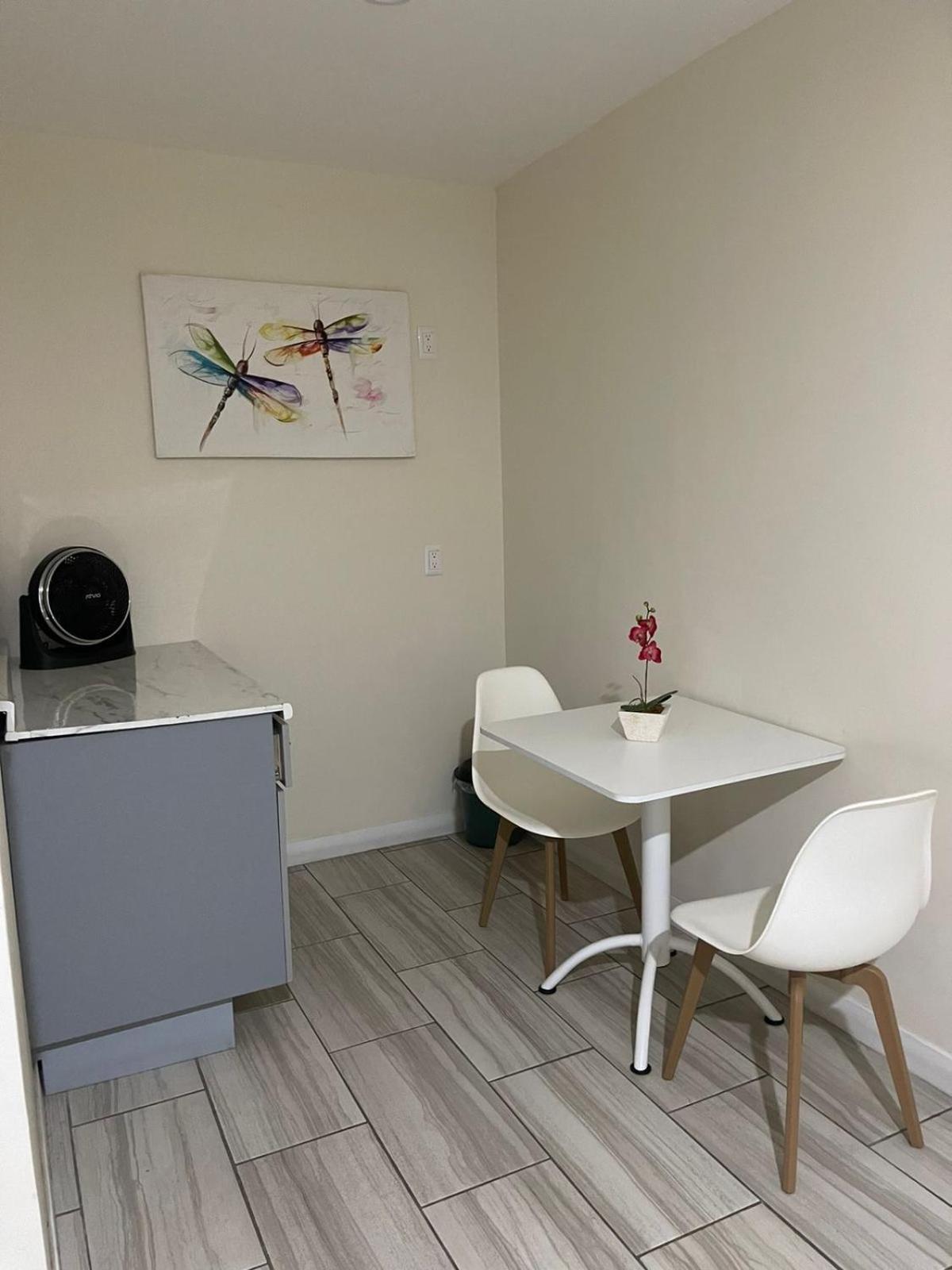 Constanza Lofts Executives En Zapopan Jalisco Aparthotel Ngoại thất bức ảnh