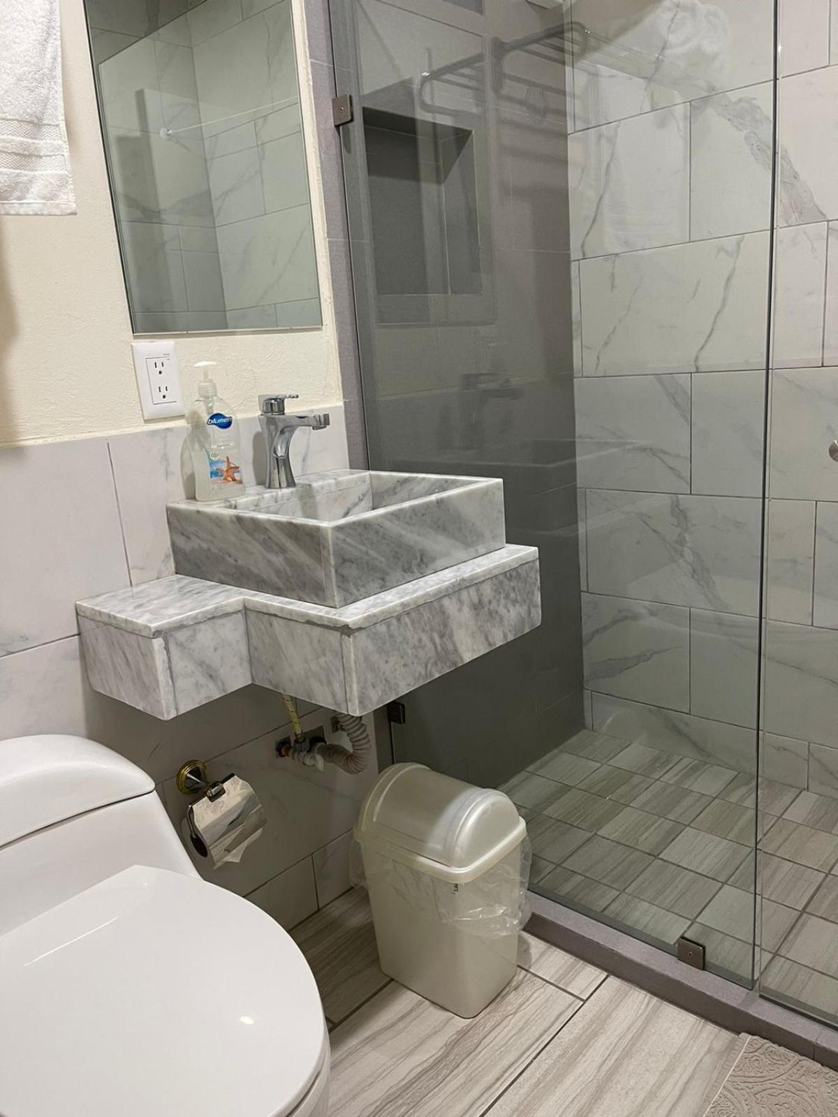 Constanza Lofts Executives En Zapopan Jalisco Aparthotel Ngoại thất bức ảnh